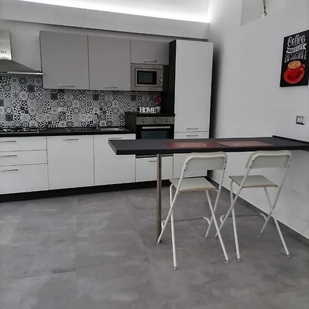 Darsena Apartments มอลเฟตตา ภายนอก รูปภาพ