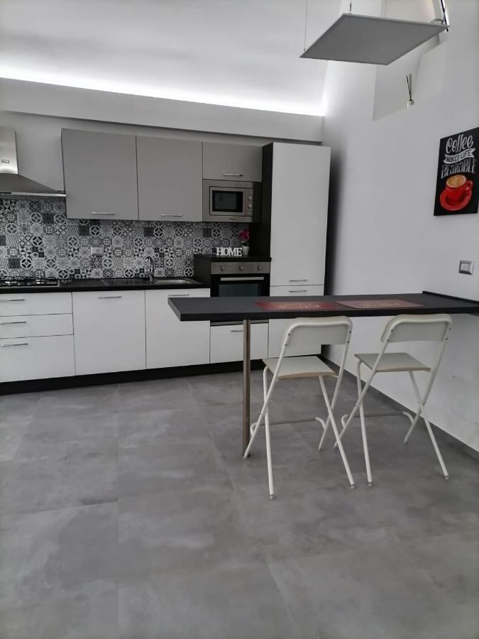 Darsena Apartments มอลเฟตตา ภายนอก รูปภาพ