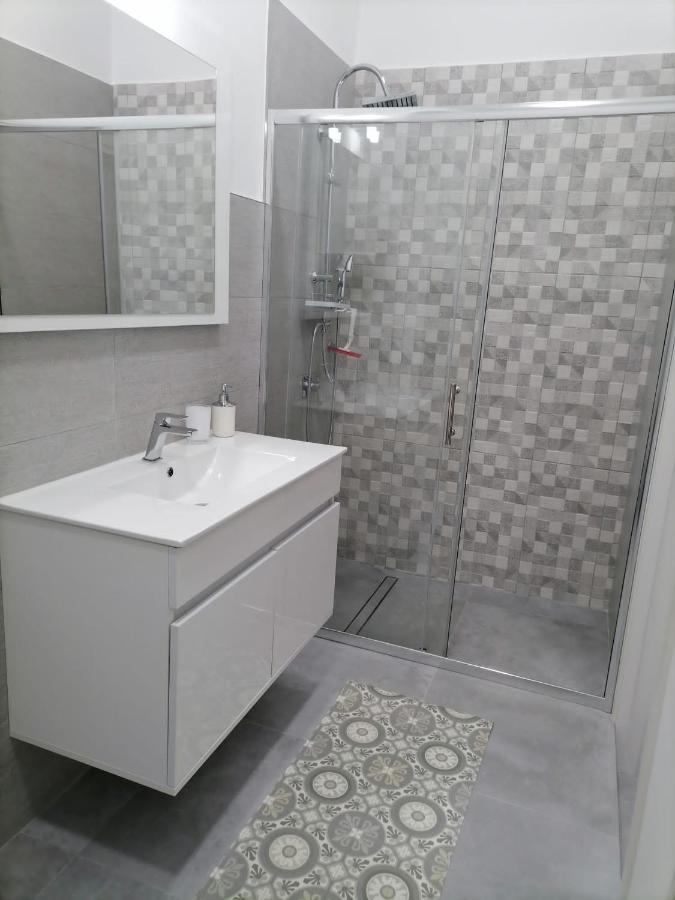 Darsena Apartments มอลเฟตตา ภายนอก รูปภาพ